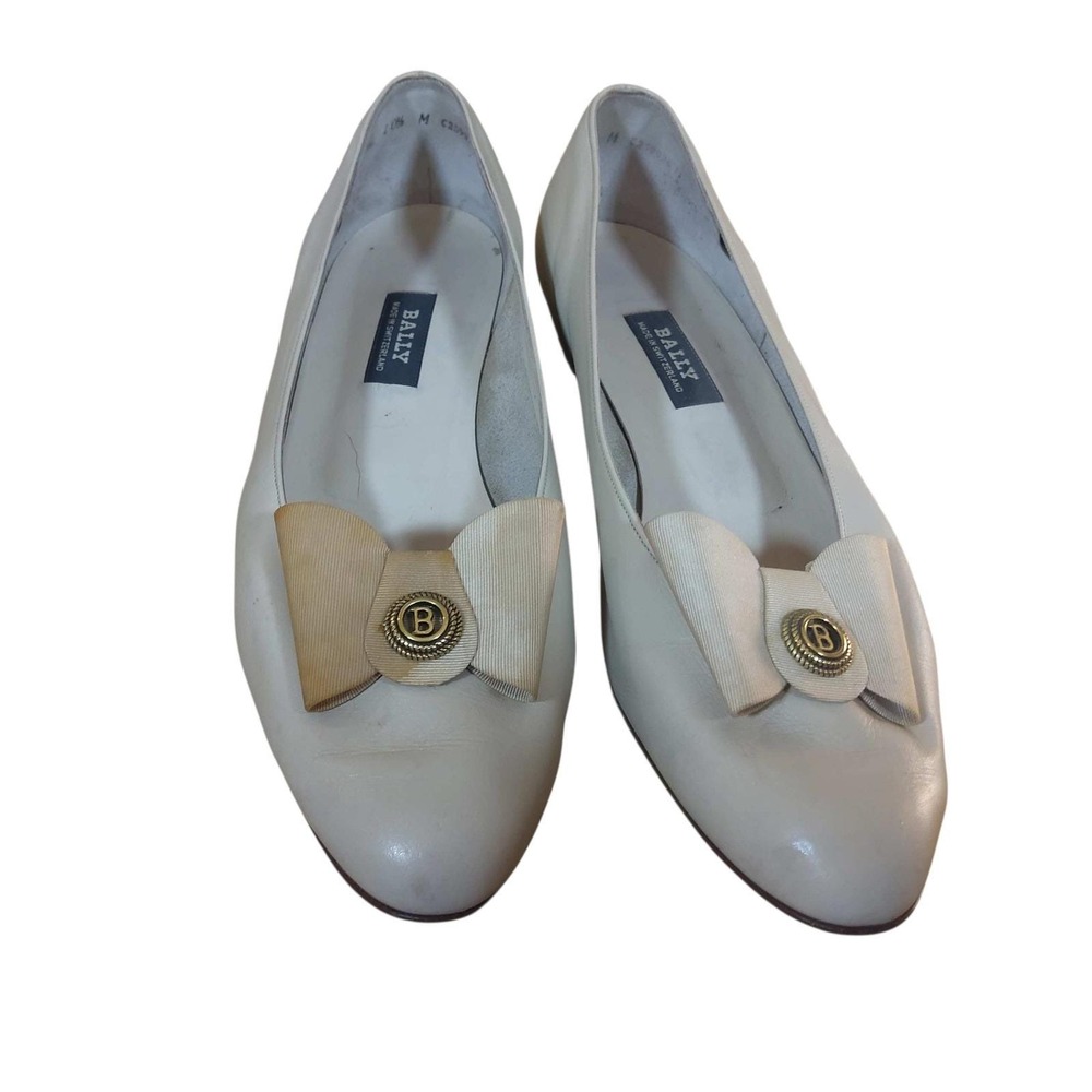 Bally Switzerland Cream Leather Bow Pumps Gold B Logo Low Block Heel Women 10.5